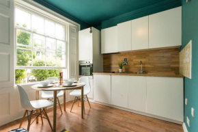 Camden Apartment By Morethanstays